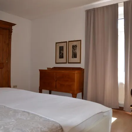 Am Oranienpark Im Kurviertel 바트크로이즈나흐