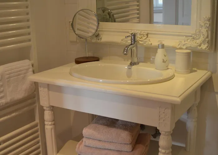 Am Oranienpark Im Kurviertel 아파트 바트크로이즈나흐