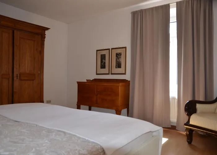 Am Oranienpark Im Kurviertel 바트크로이즈나흐